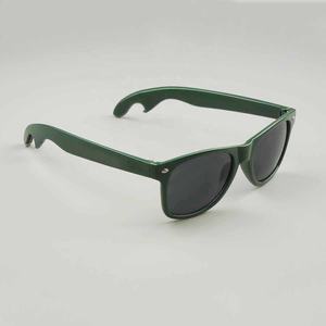 Gafas de <span class=keywords><strong>Sol</strong></span> para hombre y mujer con logotipo personalizado verde oscuro de Alemania con abrebotellas de <span class=keywords><strong>cerveza</strong></span> integrado, gafas de <span class=keywords><strong>sol</strong></span> promocionales con abrebotellas - Product Image 4