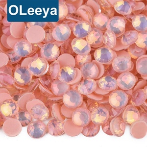 Nouveauté Usine Oleeya 2028 – Strass en Verre Couleurs Opale Mocha Populaires, Non Thermocollants, à Dos Plat pour Vêtements - Product Image 1