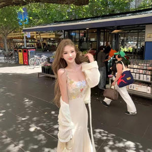 Vestido de Noche Largo de Malla con Encaje, Estampado Floral, Cuello Halter, Ajuste Delgado, Transpirable, Cintura Natural, Estilo Vintage para Mujer - Product Image 4