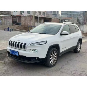 Robuste et Prêt <span class=keywords><strong>pour</strong></span> le Tout-Terrain : Jeep Cherokee 2.4L 4x4 <span class=keywords><strong>de</strong></span> 2014, Carrosserie Entièrement Originale, SUV Fiable <span class=keywords><strong>pour</strong></span> Chantier, à Vendre - Product Image 2