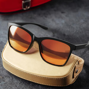 Lunettes de soleil polarisées à monture intégrale unisexe UV400 anti-reflet pour la pêche, en TR90, personnalisées, vente en gros directe usine, pour loisirs en extérieur - Product Image 3