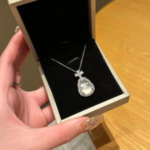 Collar con Colgante de Mariposa Pequeña para Mujer, Material Natural, Jade Azul Cristal, Plata de Ley S925, Diseño Exclusivo - Product Image 4