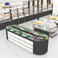 Éclairage LED personnalisé pour magasin de cosmétiques K-beauty, design moderne, durable et écologique, idéal pour l'aménagement de magasins de détail.