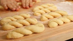 Ying Machinery automatique pâte frite torsion Mahua chinois beignet Machine bretzel faisant <span class=keywords><strong>pain</strong></span> torsion Machine avec le meilleur prix - Product Image 4