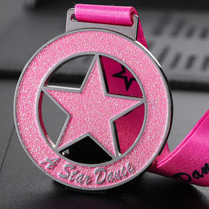 เหรียญรางวัลโรงเรียนออกแบบรูปทรงตามสั่ง เหรียญโลหะเคลือบอ่อน 3 มิติ โลโก้แบบกำหนดเอง เหรียญกีฬาราคาประหยัดสำหรับการแข่งขันยิมนาสติก - Product Image 4