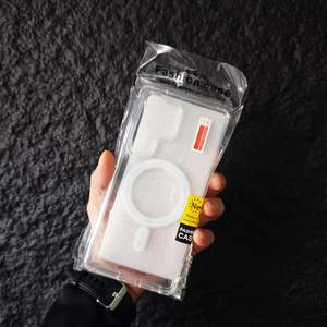 Lujo PC + TPU magnético claro duro a prueba de golpes Anti-amarillo Funda de teléfono móvil para <span class=keywords><strong>Samsung</strong></span> <span class=keywords><strong>Galaxy</strong></span> S22 S23 S24 S25 Plus Ultra - Product Image 5