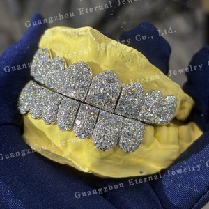 <span class=keywords><strong>Grillz</strong></span> Personnalisés Bling Givre HAUT BAS 10 en Argent S925 avec Diamants Moissanite Impeccables Coupe Droite en Or Massif pour Dents - Product Image 2