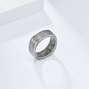 A minimalist, unisex square <b>titanium</b> steel <b>ring</b> with a smooth finish, perfect for discerning individuals and stylish outfits. (G - Product Image 4