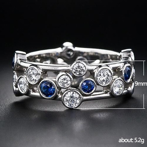 Anello geometrico traforato con zirconi per donna, gioielli da dito minimalisti alla moda - Product Image 5