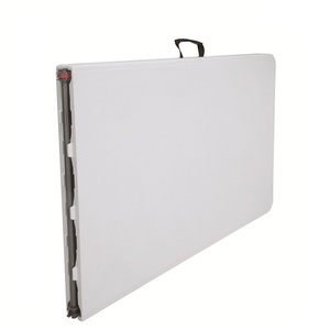 Tavolo da Picnic Pieghevole in Plastica dal Design Moderno, Arredo Esterno Resistente per Banchetti e Picnic - Product Image 1