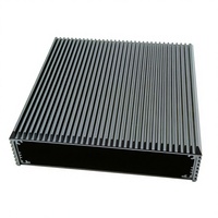 Boîtier d'ordinateur Mini-ITX en aluminium OEM avec refroidissement latéral, radiateur préinstallé, ports USB avant, moule privé, stock, configurations personnalisées