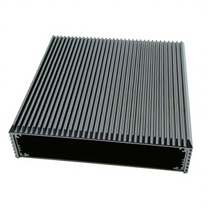 Boîtier d'ordinateur Mini-ITX en aluminium avec refroidissement latéral sans ventilateur préinstallé pour configurations personnalisées - Product Image 3