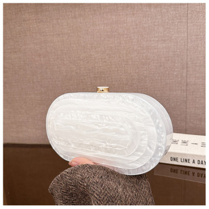 Pochette de soirée tendance style rétro européen-américain, en acrylique et PVC, imperméable, avec fermeture éclair, vente directe usine - Product Image 4