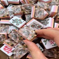 Ensemble de Mahjong de Luxe Pliable Personnalisé OEM ODM, 160 Tuiles, Dos en Coquille d'Ormeau Nacré Irisé, Gravure Profonde, Échantillon Rapide, Flexible