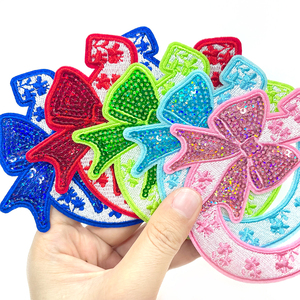幸運の馬蹄形パッチ花柄U字型刺繍アップリケスパンコール蝶結びバッジ女性用パーカーデニムジャケット用 - Product Image 3
