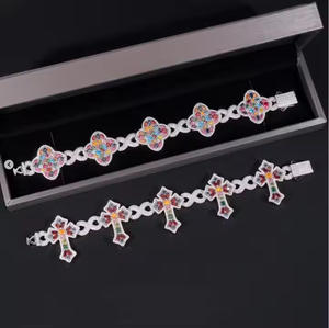 กำไลข้อมือเงินประดับเพชรหลากสีสังเคราะห์สำหรับผู้ชาย ดีไซน์หรูหรา ดูคล้ายเพชร งานอินเดีย ขายส่งและส่งออก - Product Image 3