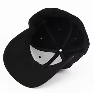 Cappellino da Baseball con chiusura posteriore in cotone nero a 6 pannelli con cappellino da Baseball personalizzato con toppa in gomma - Product Image 3