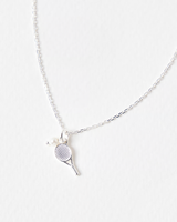 Collier avec pendentif mini raquette de tennis en acier inoxydable et petite perle, chaîne fine et délicate, bijoux sportifs pour les femmes amoureuses du tennis