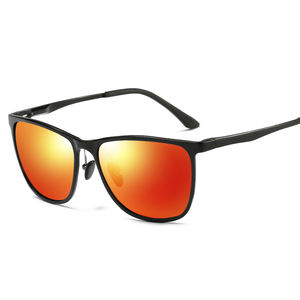 Gafas de Sol con Protección UV400, Polarizadas, Clásicas, Modernas, para Hombre y Mujer, Diseño Italiano - Product Image 4