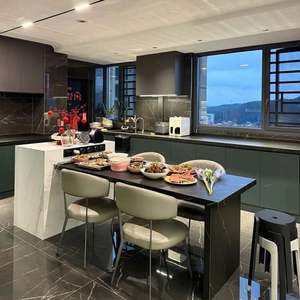 Meubles de cuisine de villa de luxe moderne de couleur foncée, armoire de cuisine de conception modulaire personnalisée, placage de bois, panneau de mélamine, évier - Product Image 6