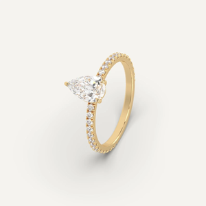 Bague de fiançailles en diamant de laboratoire taille poire certifié IGI 1 carat D VVS2 avec pierres latérales serties pavé en or jaune 10k/14k/18k - Product Image 1