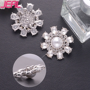 Nút kim loại hình ngọc trai cao cấp được thiết kế độc quyền trang phục thời trang với hợp kim kẽm khảm thủy tinh pha lê trang trí kim cương giả - Product Image 1