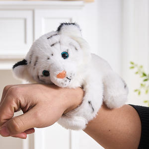 Bracelet mignon en forme d'animaux de la forêt (renard, panda, tigre) en coton PP rembourré, idéal pour la Journée des enfants - Product Image 2