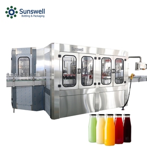 Machine de remplissage de jus entièrement automatique 3-en-1 pour le rinçage, le remplissage et le bouchage de bouteilles en verre - Product Image 1