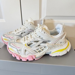 รองเท้าลำลองคุณภาพสูงสำหรับทุกเพศ ระบายอากาศได้ดี แบบผูกเชือก ดีไซน์หนา น้ำหนักเบา ป้องกันกลิ่นอับ ทันสมัย เหมาะกับการเดินทุกสไตล์ - Product Image 5