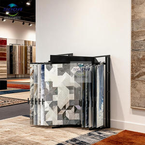 Çelik Perakende Promosyon Özelleştirilebilir Halı Sergi Standı, Reklam Logosu Tasarımı ve Döner Bilyalı Rulmanlar ile - Product Image 1