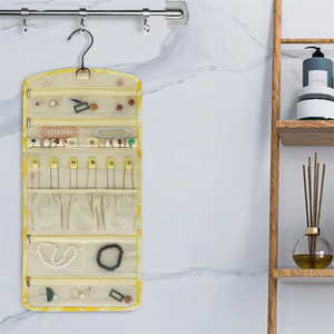 กระเป๋าเก็บเครื่องประดับแบบพับได้ กันน้ำ น้ำหนักเบา สำหรับเดินทาง พร้อมซิปและโลโก้สั่งทำพิเศษ มีตะขอแขวน - Product Image 5