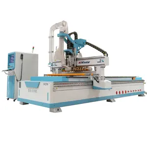 CNC 1328 ağaç İşleme MDF kapı mobilya dolapları kesme 3D gravür oyma freze makinesi 3 eksen 4 eksen lineer tip otomatik