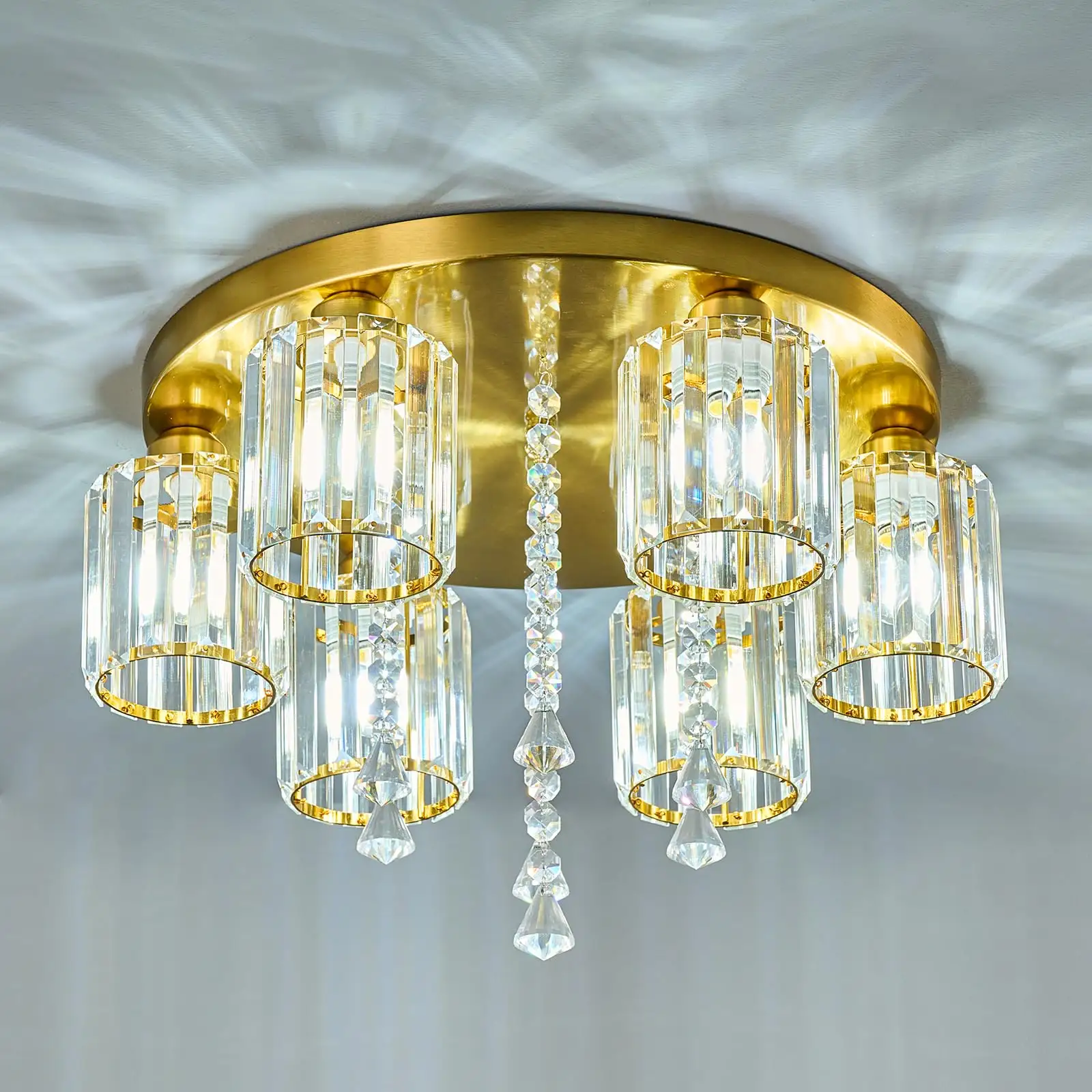 Nuova tendenza moderna lampadario a Led luce cristallo oro lampada moderna per soggiorno sala da pranzo a montaggio a soffitto luce
