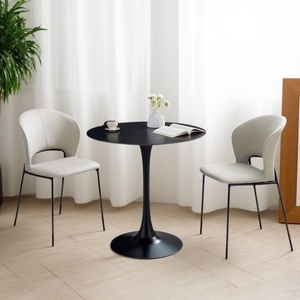 Chaise de salle à manger en similicuir sur pieds en métal, imperméable, moderne et léger, design de luxe pour la cuisine, la salle à manger et l'hôtel. - Product Image 5