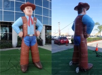 Modèle de cowboy shérif géant gonflable d'extérieur avec logo personnalisé pour événement de rodéo, accessoire de décoration de carnaval, publicité de marque ou utilisation en extérieur