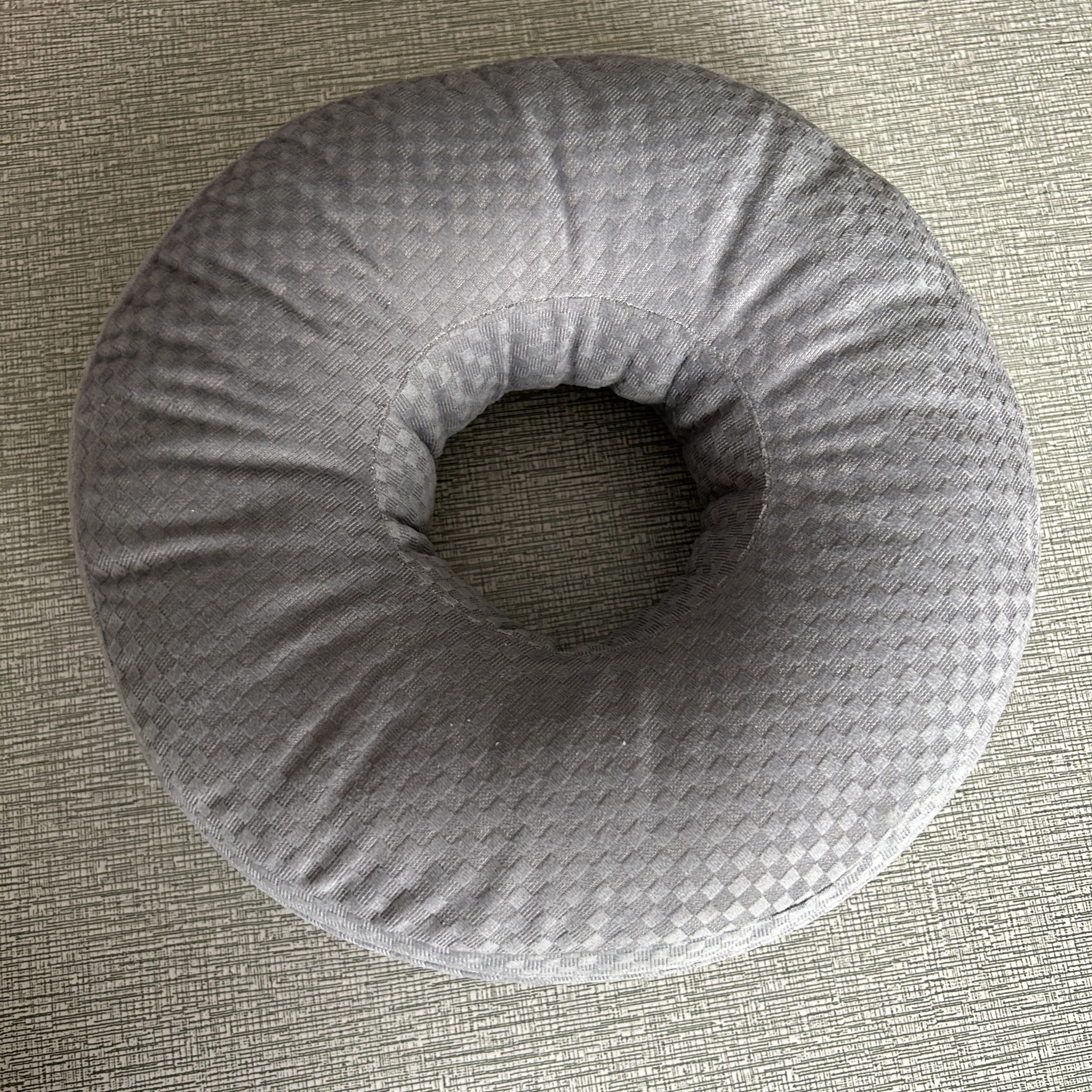 Gris avec grille