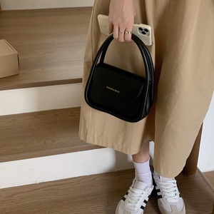 แฟชั่นและกระเป๋า กระเป๋าสะพายข้างผู้หญิง สีแดง กระเป๋าทรงสี่เหลี่ยมเล็ก หัวเข็มขัดแม่เหล็ก ใช้ได้ทุกวัน - Product Image 5