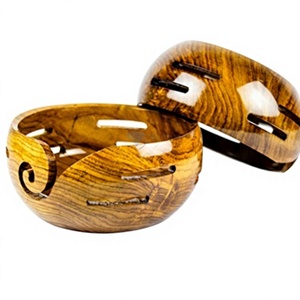 Bol à laine rond en bois pour le crochet et le tricot, support à laine fait main, portable, 15 cm, design tendance - Product Image 3