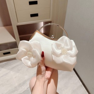 Women's Elegant <strong>White</strong> Flower Satin <strong>Evening</strong> <strong>Bag</strong> Handbags for Women Banquets and Weddings Luxury Fashionable Clutch Purse <strong>Bag</strong> - Product Image 3