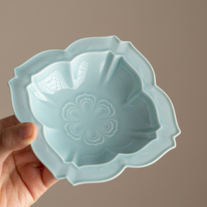 Assiette à fruits en céramique en forme de fleur, plateau à dessert en porcelaine de style chinois, plat à collations de mariage, design simple - Product Image 4