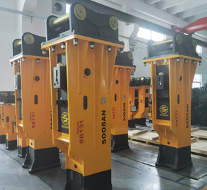 Martillo Hidráulico SOOSAN SB 131 Tipo Caja para Excavadoras de 30-45 Toneladas con Motor, 1 Año de Garantía, para Construcción y Demolición - Product Image 5
