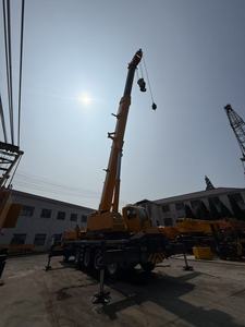 Grúa hidráulica sobre orugas de la marca china XCA QY XCT stc de 25/50/70/75/80/100/130 toneladas, impulsada por motor diésel, para construcción y elevación. - Product Image 6