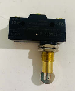 ไมโครสวิตช์ Omron 15A250V สําหรับรถยกชิ้นส่วนแท้ - Product Image 3