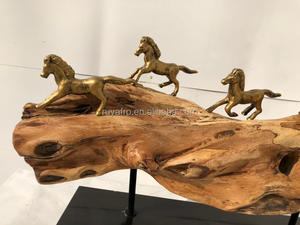 Sculture in <span class=keywords><strong>legno</strong></span> di cavallo di cervo grandi <span class=keywords><strong>per</strong></span> la casa sculture in <span class=keywords><strong>legno</strong></span> di animali statue in <span class=keywords><strong>legno</strong></span> personalizzate in <span class=keywords><strong>vendita</strong></span> - Product Image 3