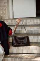 Bolso de hombro de cuero de vaca cristalizado, cartera con solapa de cuero curtido vegetal, bandolera de cuero holgada, venta al por mayor y suministro a granel