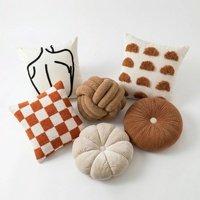 Coussin décoratif géométrique tufté caramel à motif à carreaux nordique pour canapé de salon, coussin noué et coussins décoratifs de designer