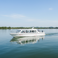 Grandsea 13,6 m, bateau de transport de passagers de luxe en FRP, moteur diesel inboard 220 CV, 43 km/h, pour le transport maritime et les services de taxi aquatique