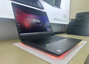 โน้ตบุ๊กเกมมิ่งระดับไฮเอนด์ Asus Strix Scar 18 2025 Ultra 9 275HX RTX 5070 Ti 24 คอร์ 16GB 240Hz SSD ประสิทธิภาพเกมมิ่งระดับสูง - Product Image 4