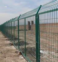 Panneau de clôture 3D en treillis soudé, clôture de sécurité incurvée galvanisée pour autoroute et jardin