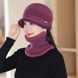 <span class=keywords><strong>Ensemble</strong></span> bonnet et <span class=keywords><strong>écharpe</strong></span> et chapeau pour femmes, anti-froid, d'hiver, à la mode et bon marché - Product Image 2